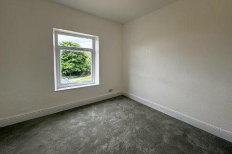 Westlea, S43 4QL photo 4