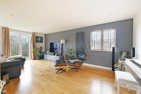 Northampton, NN4 - property photo