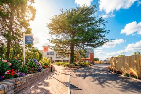 Front of Orchid Place