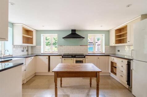 Kitchen / Breakfast Room