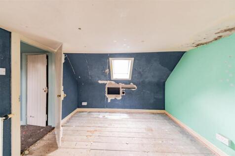 5 James Street Alyth-10.JPG