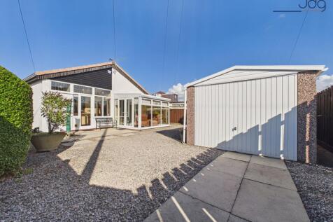 Garage &amp; Garden