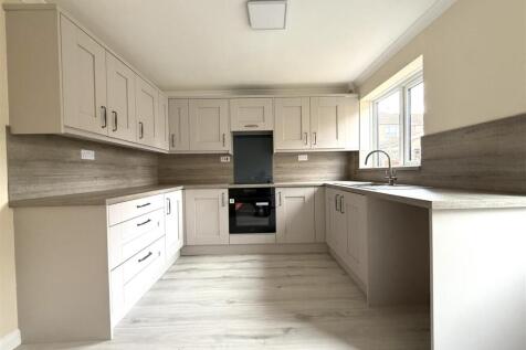 Pasture Close, Worksop photo 2