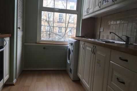 Kitchen 2.jpg