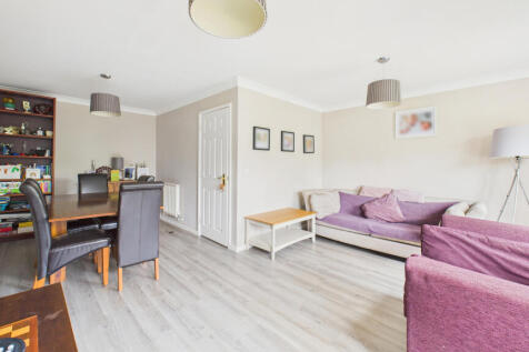 CAM04968G0-PR0050-STILL015