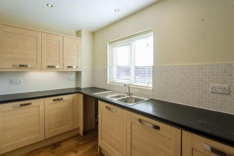 Tristram Close, Yeovil photo 4
