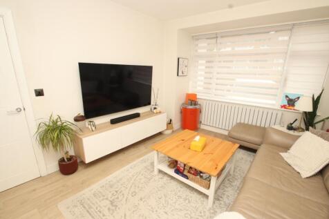 Orpington, BR6 - property photo