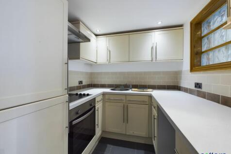 Apartment 7 - Kitchen