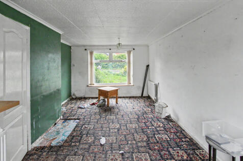 6 Silkstone View, Hoyland, Barnsley S74 0QR