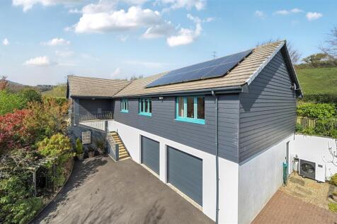 St Austell, PL26 - property photo