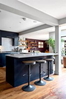 Tredcroft Road, 4-005.JPG