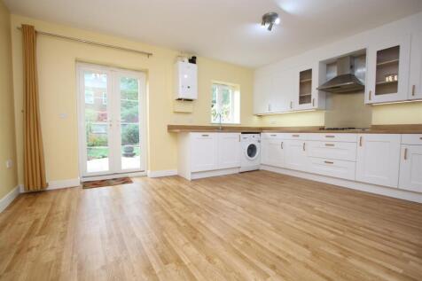 Kitchen 1.JPG