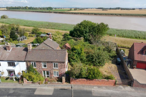 Cottage - For sale by auction