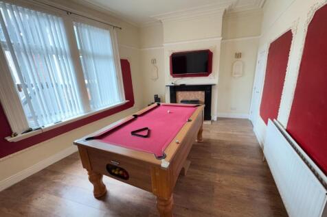 FRONT RECEPTION ROOM