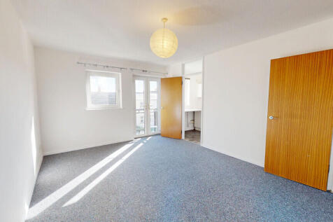 Cypress Court, Waterloo Street photo 4