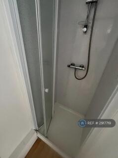 Ensuite Room 8 