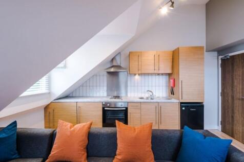 SHF10 - Living Area / Kitchen