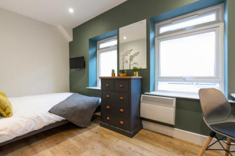 Flat 1, 123 Walter Road Bedroom 2