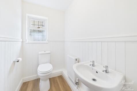 CAM02127G0-PR0342-STILL010