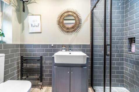 Bedroom One En-Suite