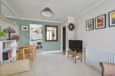 London, SW9 - property photo