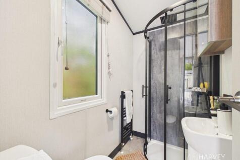 Sunseeker Opulence Ensuite Shower Room Plas Coch
