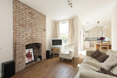 6-bed semi-detached on Cottesmore Road, Lenton, Nottingham, NG7 1QE, £3,640/mo