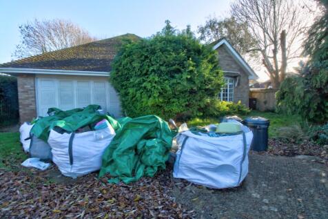 Littlehampton, BN16 - property photo