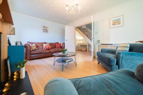 Award-winning Media team on EVERY Listing_19