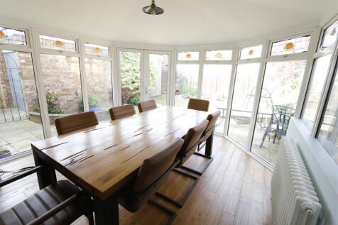Portman Close, Hitchin photo 4