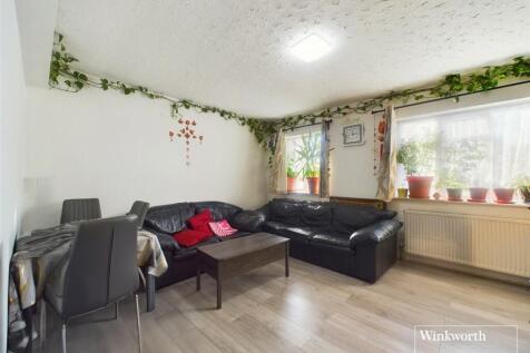 London, NW9 - property photo