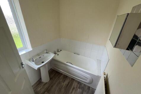 Broadway East, Rotherham, S65 photo 3