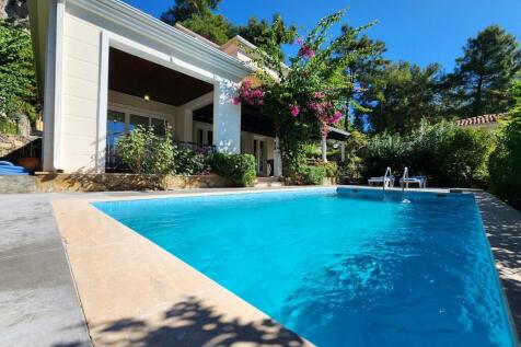 Property video thumbnail