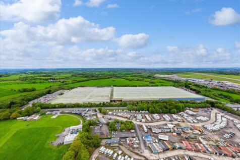 Distribution Warehouse to rent in yeadon