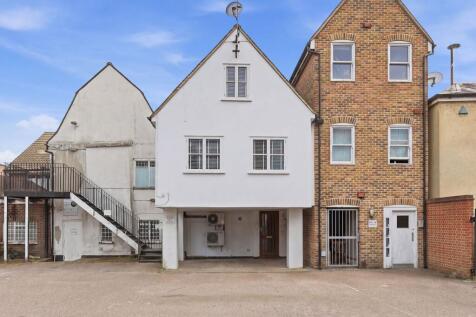 Top Floor Apartment