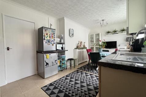 Photo 10-09-2025, 16 35 25.jpg