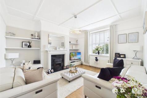 Living Room Pic 1