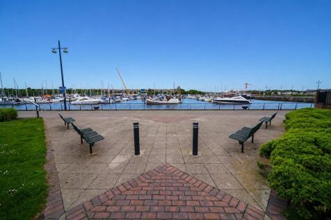 External Rear Marina