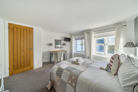 1373360-8-68fb969...