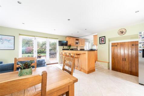 Kitchen/Dining Rm