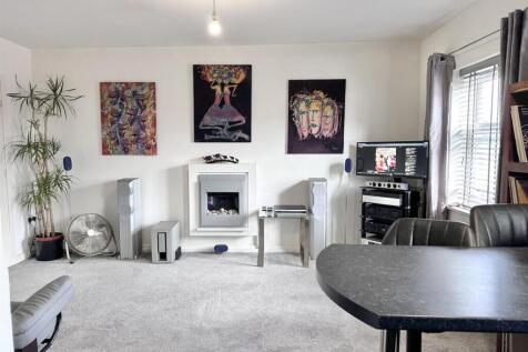 Open Plan Living, Dining Kitchen