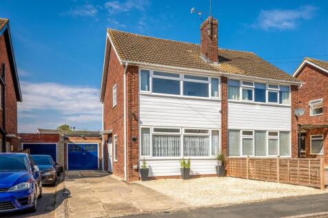 11 Manor Lane 2605-1.jpg