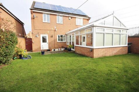 20 - Rear Garden.jpg