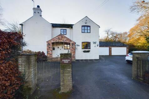 4 bedroom Detached for sale