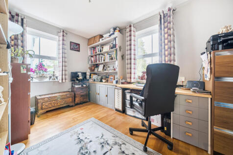 1347341268b855836743e