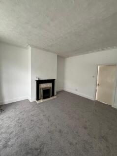 Knowles Hill Road, Dewsbury, West Yorkshire, WF13 photo 3