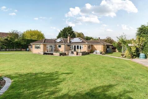 REAR OF THE PROPERTY.jpg