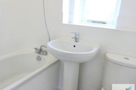 Warndon Villages photo 4
