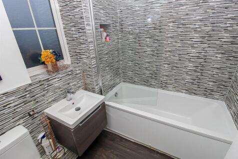 BATHROOM/W.C.