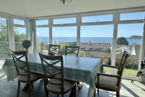 Conservatory/Dining Area